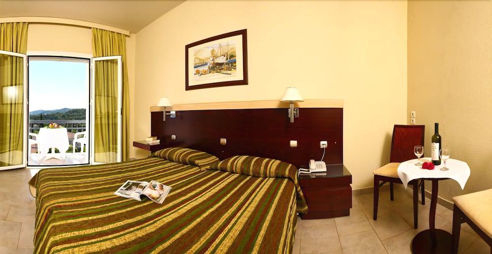 Arion Hotel Кокарі Екстер'єр фото
