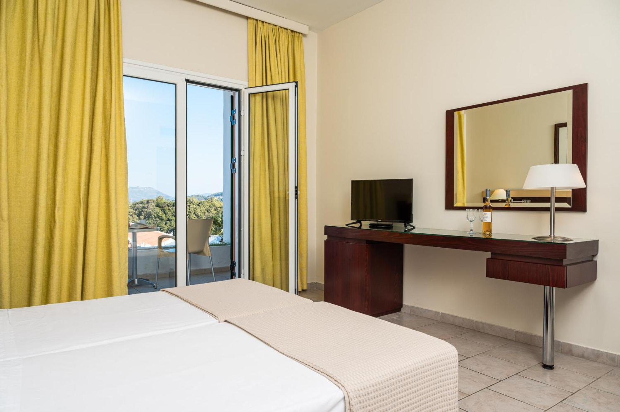 Arion Hotel Кокарі Екстер'єр фото